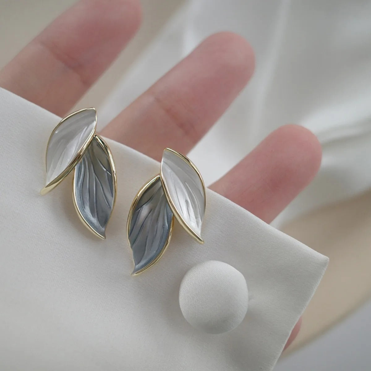 Best Retro Blue White Leaf Earrings in USA