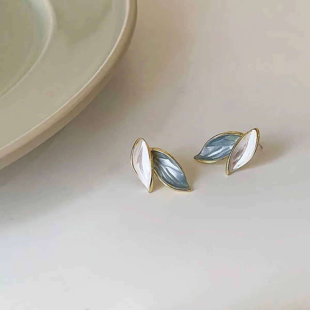 Best Retro Blue White Leaf Earrings in USA