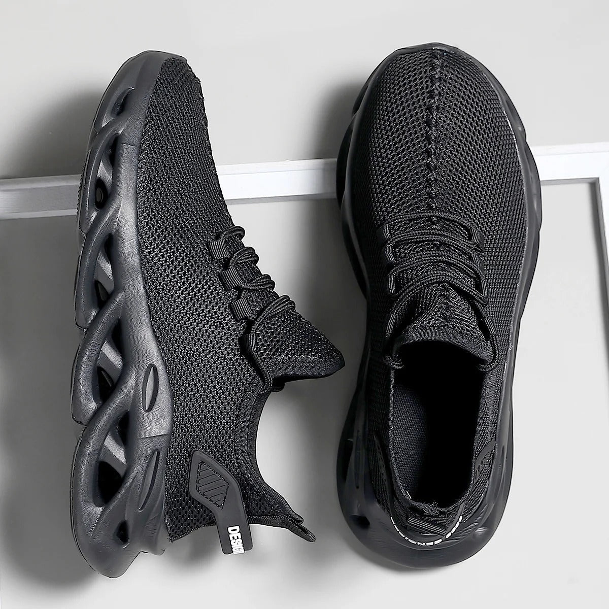 Best Men’s Lightweight Running Sneakers in USA